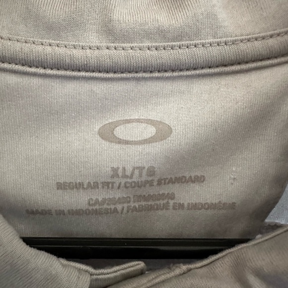 Oakley golf Polo Shirt size XL - Picture 2 of 6